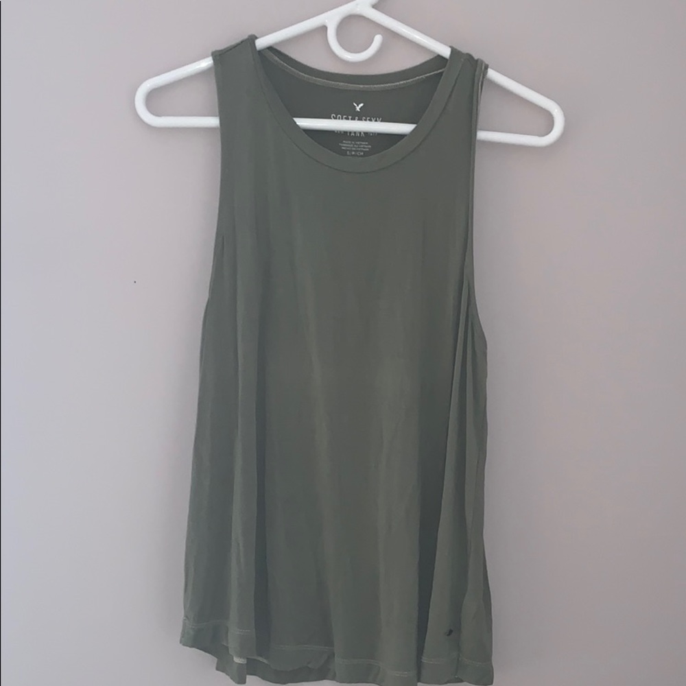 TWO SOFT AND SEXY TANK TOPS FROM AMERICAN EAGLE!